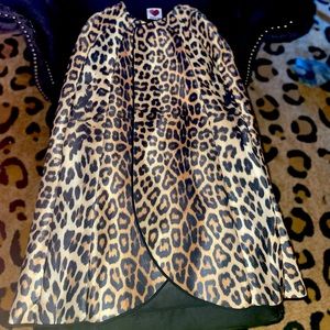 Nieman Marcus HOUSE OF FLUFF LEOPARD FAUX FUR CAPE